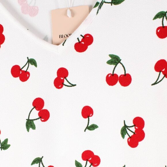 Bloomchic Cherry Print Stretchy V-Neck T-Shirt - Size 14/16 1/X - NWT - Picture 5 of 9